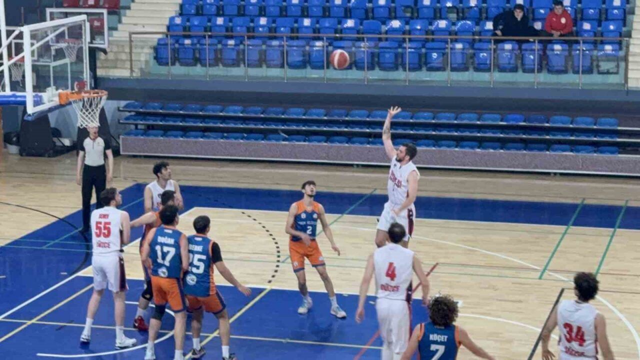EBBL 2. Lig Play-Off Düzce 81: 84 - Samsun Atakum: 63