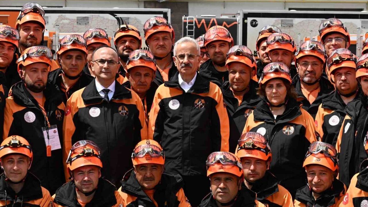 Karayolları bünyesinde 459 kişilik arama ve kurtarma ekibi oluşturuldu