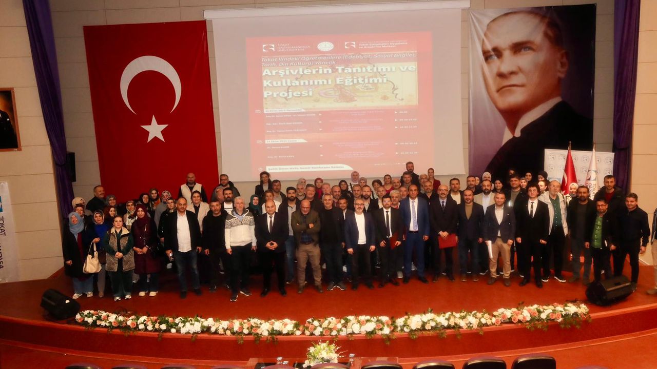 TOGÜ, Öğretmenlere Arşiv Belgelerinin Etkin Kullanımı Konusunda Eğitim Verdi
