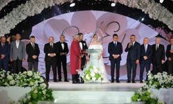 Çorum’daki düğün ünlüler geçidine sahne oldu