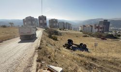 Tokat'ta traktör devrildi, 2 kişi yaralandı
