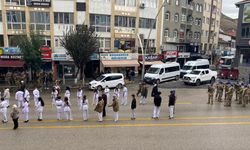 Cumhuriyetin 102. Yılında Askerden Örnek Davranış