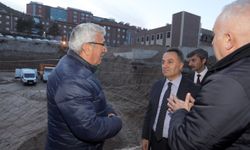 Rektör Yılmaz, Üniversite Hastanesi Otoparkı İnşaatını İnceledi