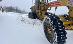 Tokat’ta Karla Mücadele Çalışmaları 7/24 Aralıksız Sürüyor