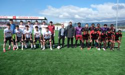 Rektör Yılmaz, Şehitlere Rahmet ve Filistin’e Destek Turnuvasının Açılışında Gençlerle Buluştu