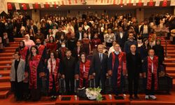 Fizyoterapi ve Rehabilitasyon Öğrencileri Beyaz Önlüklerini Giydi