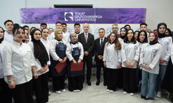 YÖK Başkanı Prof. Dr. Erol Özvar Gastronomi Öğrencileriyle Bir Araya Geldi