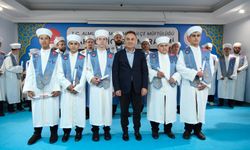 Rektör Yılmaz 41 Hafız İçin Düzenlenen İcazet Merasimine Katıldı