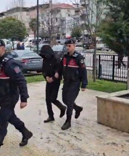 Erbaa'da bağ evinden hırsızlık yapan 6 şüpheli yakalandı