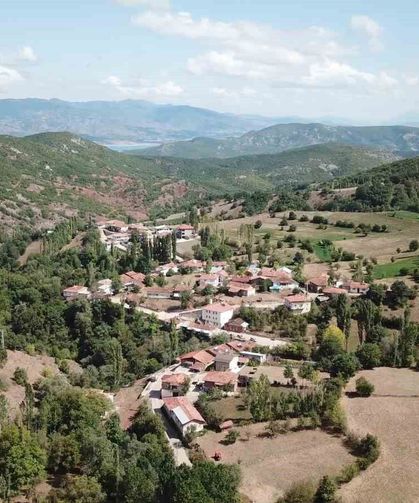 Tokat'ta bir beldenin haritası değişerek ikiye bölündü