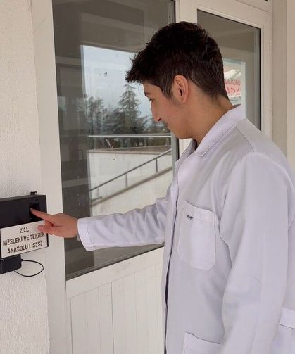 Tokat'ta yerli parmak izi sistemiyle sınıf yoklaması dijital ortama taşındı