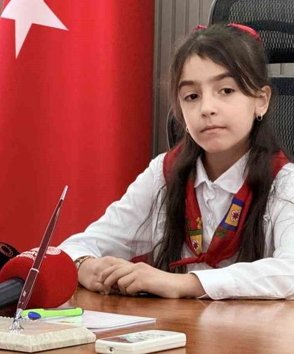 Minik vali okullarda güvenlik tedbirlerinin artırılması talimatı verdi