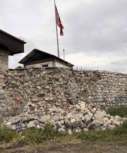 Roma İmparatoru Sezar'ın 'Geldim, gördüm, yendim' dediği kale surlarında çökme yaşandı