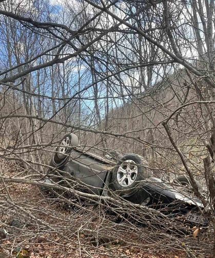 Tokat'ta otomobil şarampole uçtu: 2 yaralı