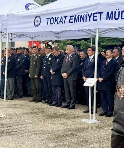 Tokat'ta Polis Teşkilatının 181 kuruluş yıl dönümü yağmur altında kutlandı