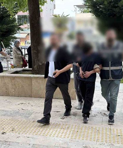 Erbaa'da şampiyonluk kutlamasında havaya ateş açan şüpheli yakalandı