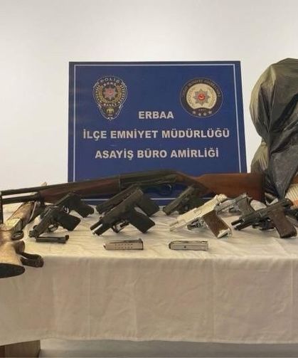 Erbaa'da silah operasyonunda cephanelik çıktı