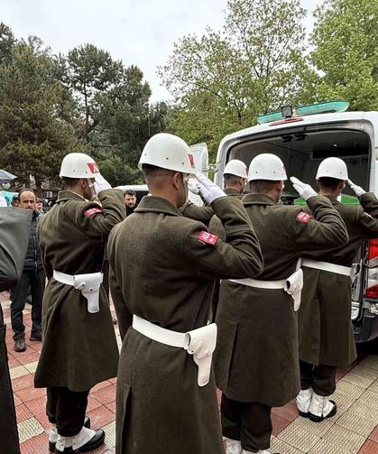 Kıbrıs gazisi son yolculuğuna uğurlandı