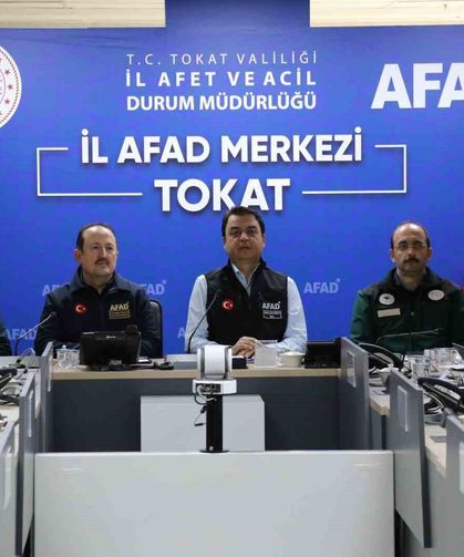 Tokat'ta 15 bin kişi güvenli alanlara tahliye edildi