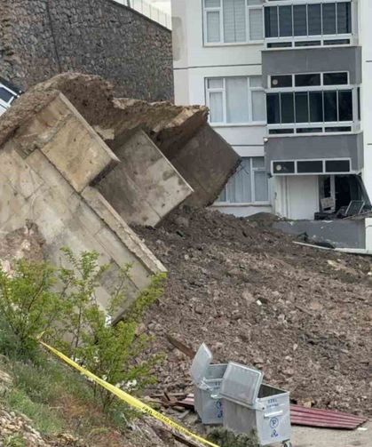 Tokat'ta istinat duvarı çöktü, park halindeki bir araç sürüklendi