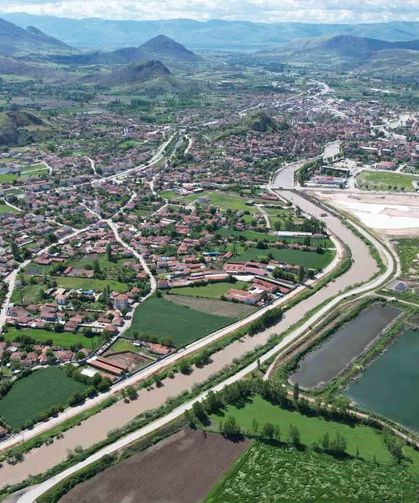 Turhal'da taşkın alarmı nedeniyle okullar 3 gün tatil edildi