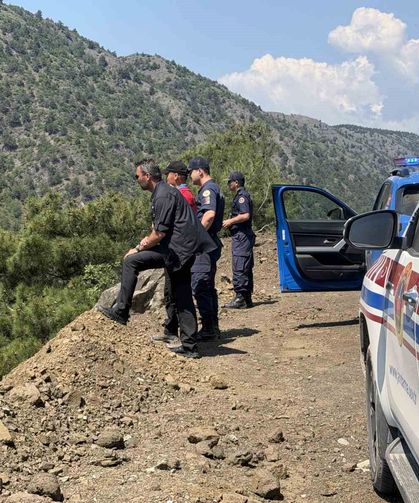 Kelkit Çayı'nda kaybolan genci arama çalışmaları 8'inci günde sürüyor