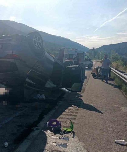 Tokat'ta takla atan otomobildeki 1 kişi öldü, 5 kişi yaralandı