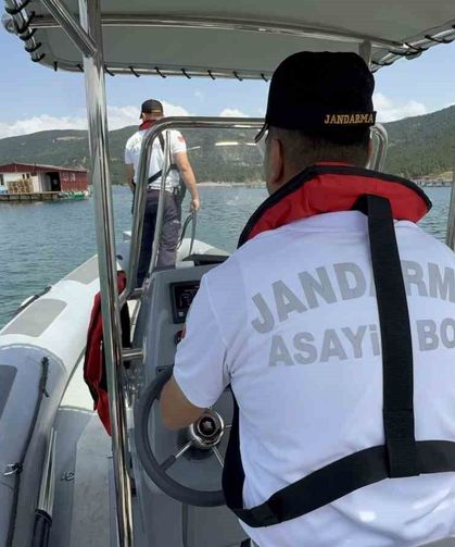 Jandarma çevre nöbetinde