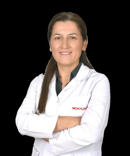 Göz çizdirme işlemi öncesinde ayrıntılı göz muayenesi şart