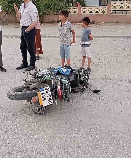 Tokat'ta 14 yaşındaki sürücünün kullandığı otomobil ile motosiklet çarpıştı: 1 yaralı