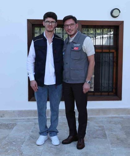 Kendi sesiyle karşılaşan başkan Yazıcıoğlu kahkahalara boğuldu