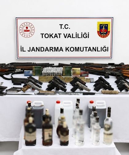 Tokat'ta 19 adrese eş zamanlı operasyon: 14 gözaltı