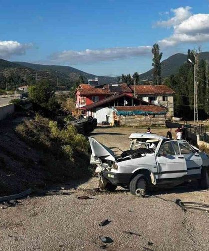 Tokat'ta iki otomobil çarpıştı: 1 ölü, 3 yaralı