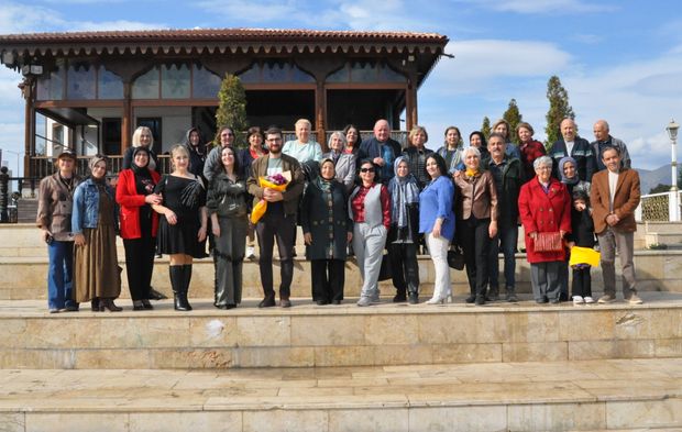 Tokat Kadın Sanat ve Kültür Grubu ve Tazelenme Üniversitesi öğrencileri kahvaltıda buluştu