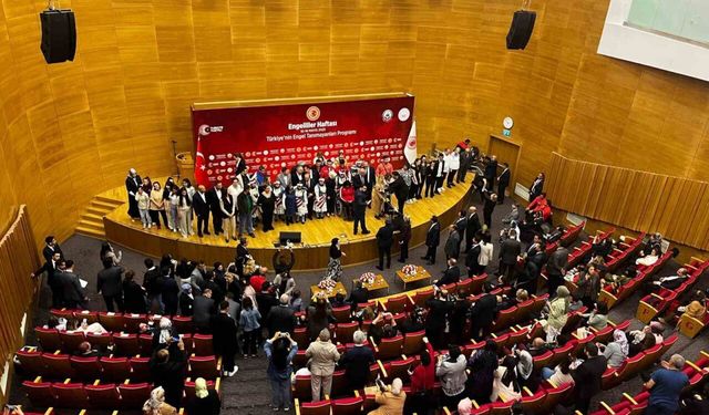 Bakan Göktaş: "5 bin 777 olan engelli kamu çalışanı sayısını 73 bin 800’e çıkardık"