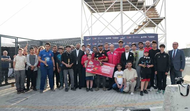 Büyükşehir Belediyesinin dron takımları TEKNOFEST’te başarıyla ilerliyor