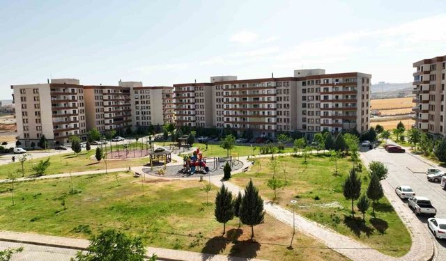 Bakan Kurum: "Cizre devasa bir çiçek bahçesi gibi. İlçemizde tüm kötü izleri silip yepyeni bir hayat inşa ettik"