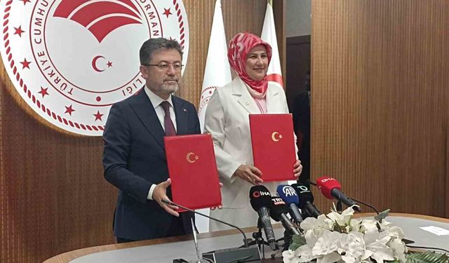 Bakan Yumaklı: "Bir ünite kan bağışı yapan tüm gönüllüler adına 3 fidan dikerek geleceğe eser bırakmasını sağlayacağız"
