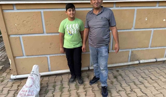 Balık ağıyla kuşu kurtardı
