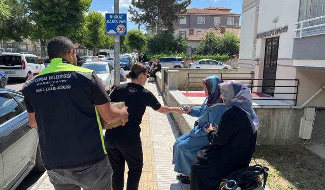 Çorum Belediyesi’nden YKS’ye giren adayların ailelerine dondurma ikramı