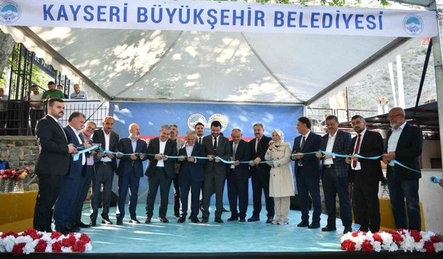 Derebağ Şelalesi ’ne 12 kilometrelik grup yolu yapıldı