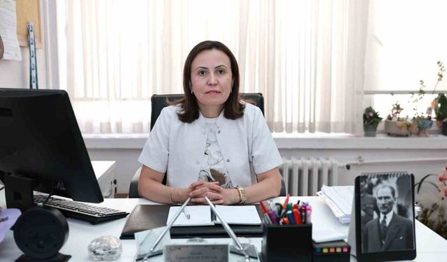 Doç. Dr. Ünüvar: "Keneden korunmak için vücudu örten açık renkli uzun kollu giysileri tercih edin"