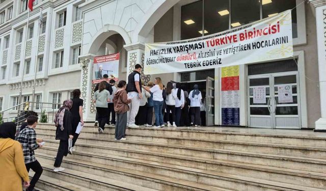 Düzce’de nefesler tutuldu YKS heyecanı başladı