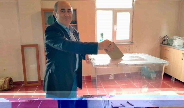 Mahalle sakinleri köy olmak için referanduma gitti
