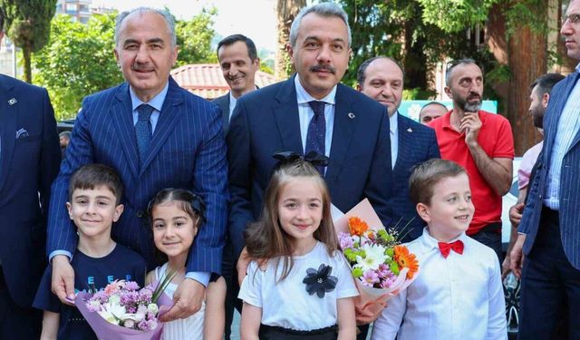 Rize’de 56 bin 180 öğrenci karne heyecanı yaşadı