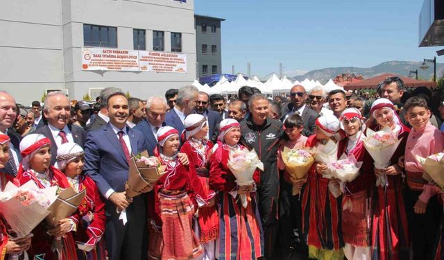Sanayi ve Teknoloji Bakanı Mehmet Fatih Kacır: "Sanayi ve Teknoloji Kolejleri kurmak üzere çalışmalarımıza başladık"