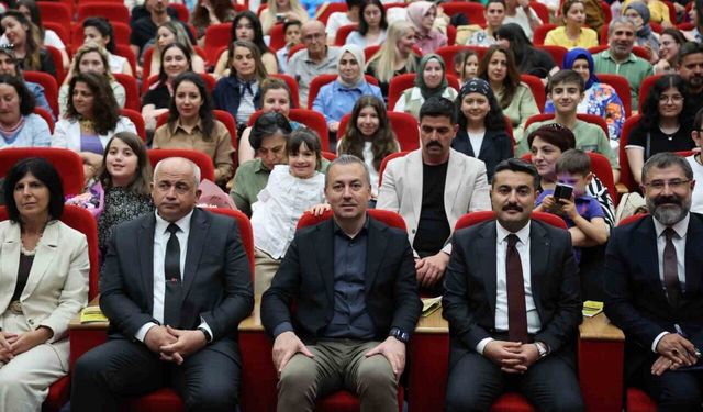 "Sivas Maarif Orkestrası" ilk konserini verdi