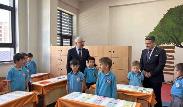 Sivas’ta 121 bin 211 öğrenci karne heyecanı yaşadı