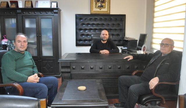 İş insanı Ulaşlı’dan Tokat Hürsöz ve Tokat Sesimiz Gazetesine ziyaret