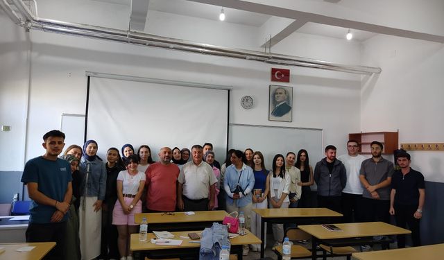 İşitme Engelli Yazar Turan Yalçın, Öğrencilerle Buluştu